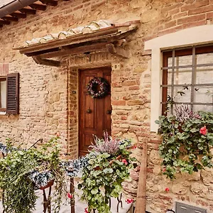  Apartment La Civetta, In Historical Center, Free Wifi